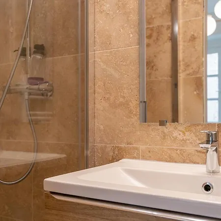Appartement Cœur De - Ambiance Aux Pieds Arènes